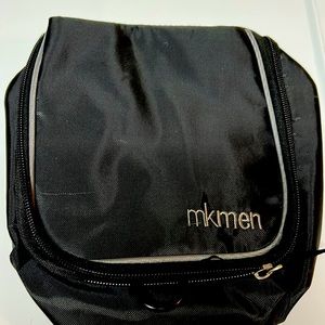 Men’s Mary Kay, hanging toiletry bag